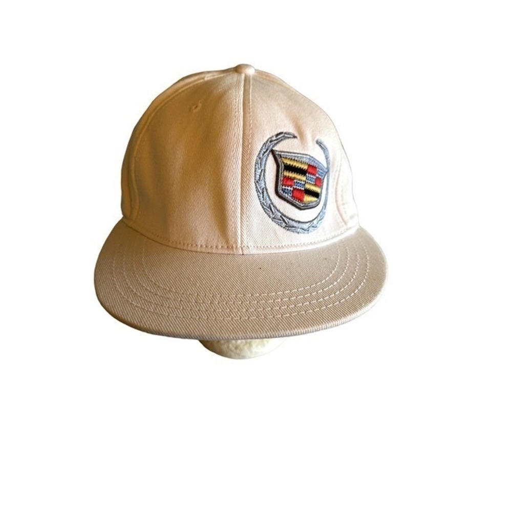 Cadillac Embroidered Patch White Hat Cap Fitted‎ S / M